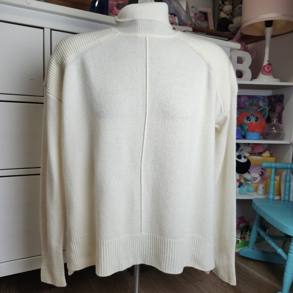 maje moby 100% cashmere Turtleneck Sweater Off-White cream lightweight women's 2 - Picture 2 of 16